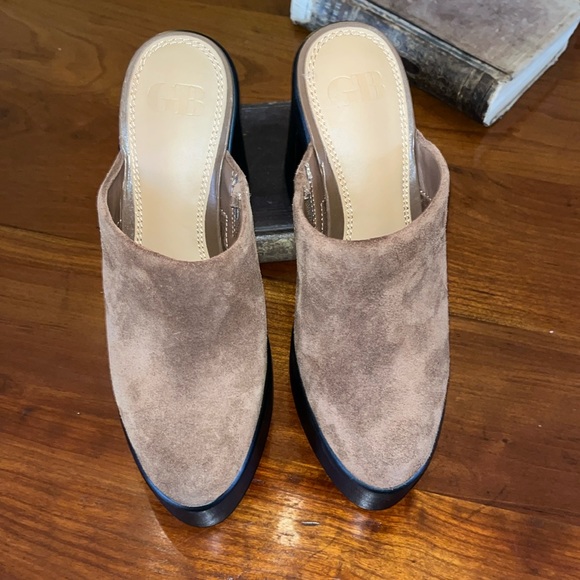 Gianni Bini Shoes Gianni Bono So Chic Brown Suede Platform Mules - Picture 3 of 8